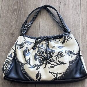 Vintage Isabella Fiore Black/Cream Leather Bag